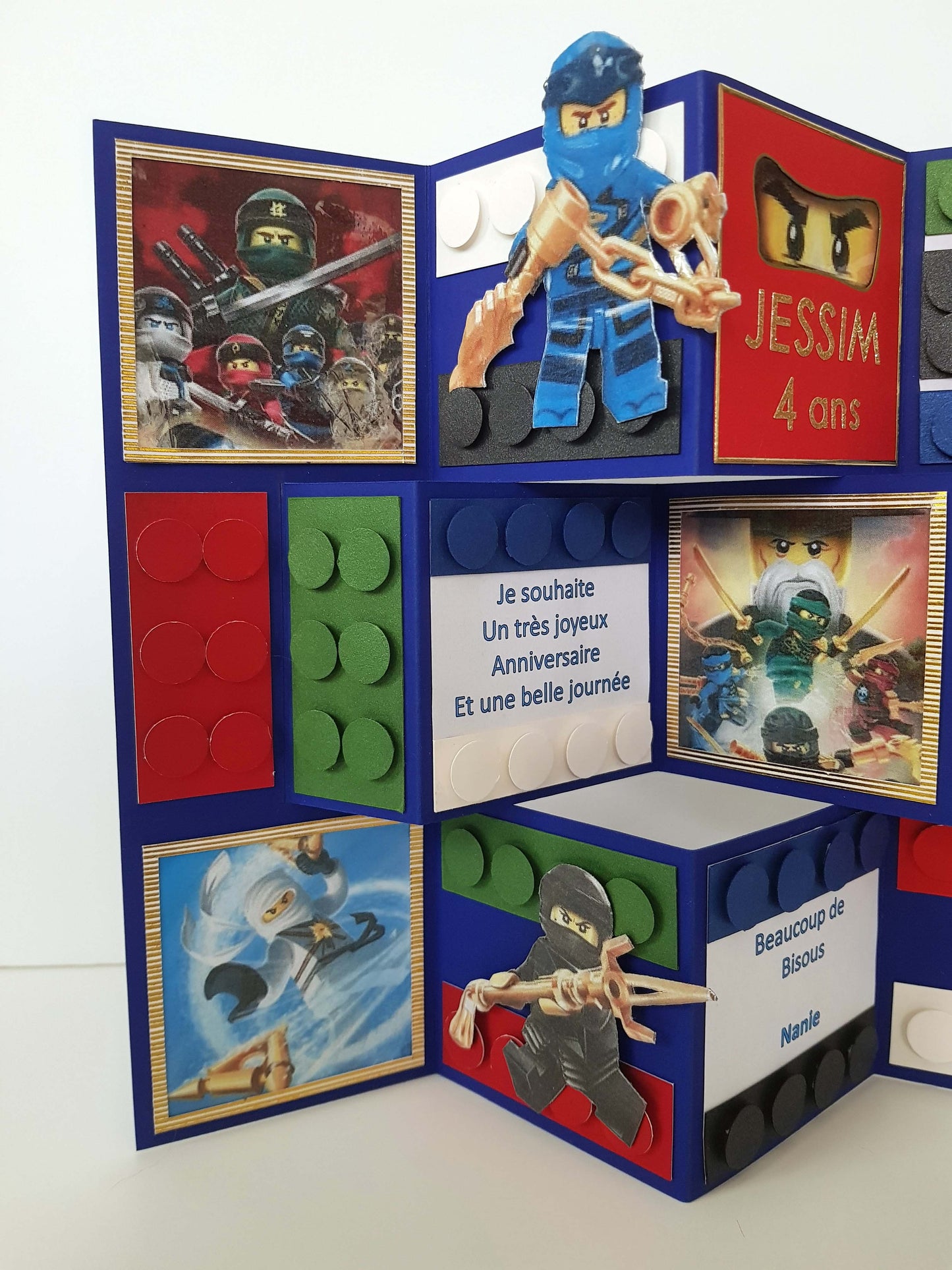 Carte d'anniversaire motif Ninjago lego