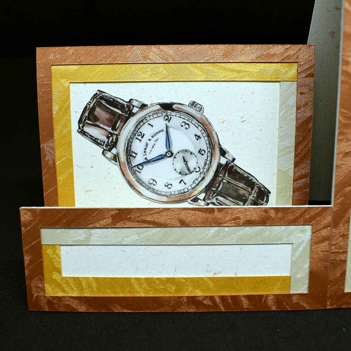 Carte pour anniversaire homme, motif costume en stickers et montre imprimé