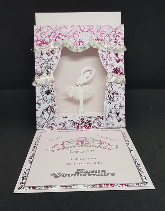 Carte anniversaire pop up, danseuse au diadème