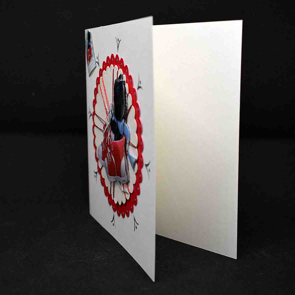 Carte pour anniversaire en 3D aux motifs chats dans chaussures