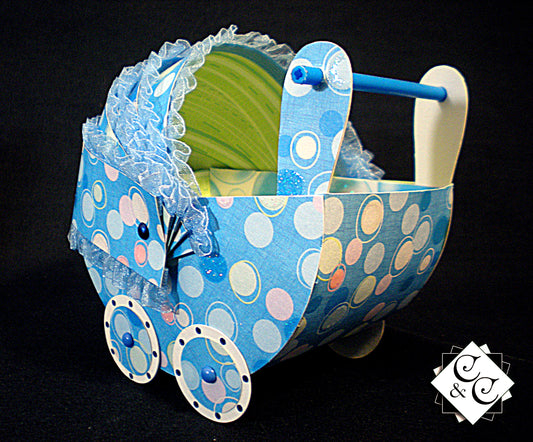 Coffret naissance bébé avec landau bleu à pois en relief – Boite cadeau artisanale élégante