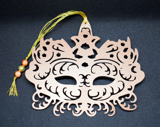 Marque page en papier au masque