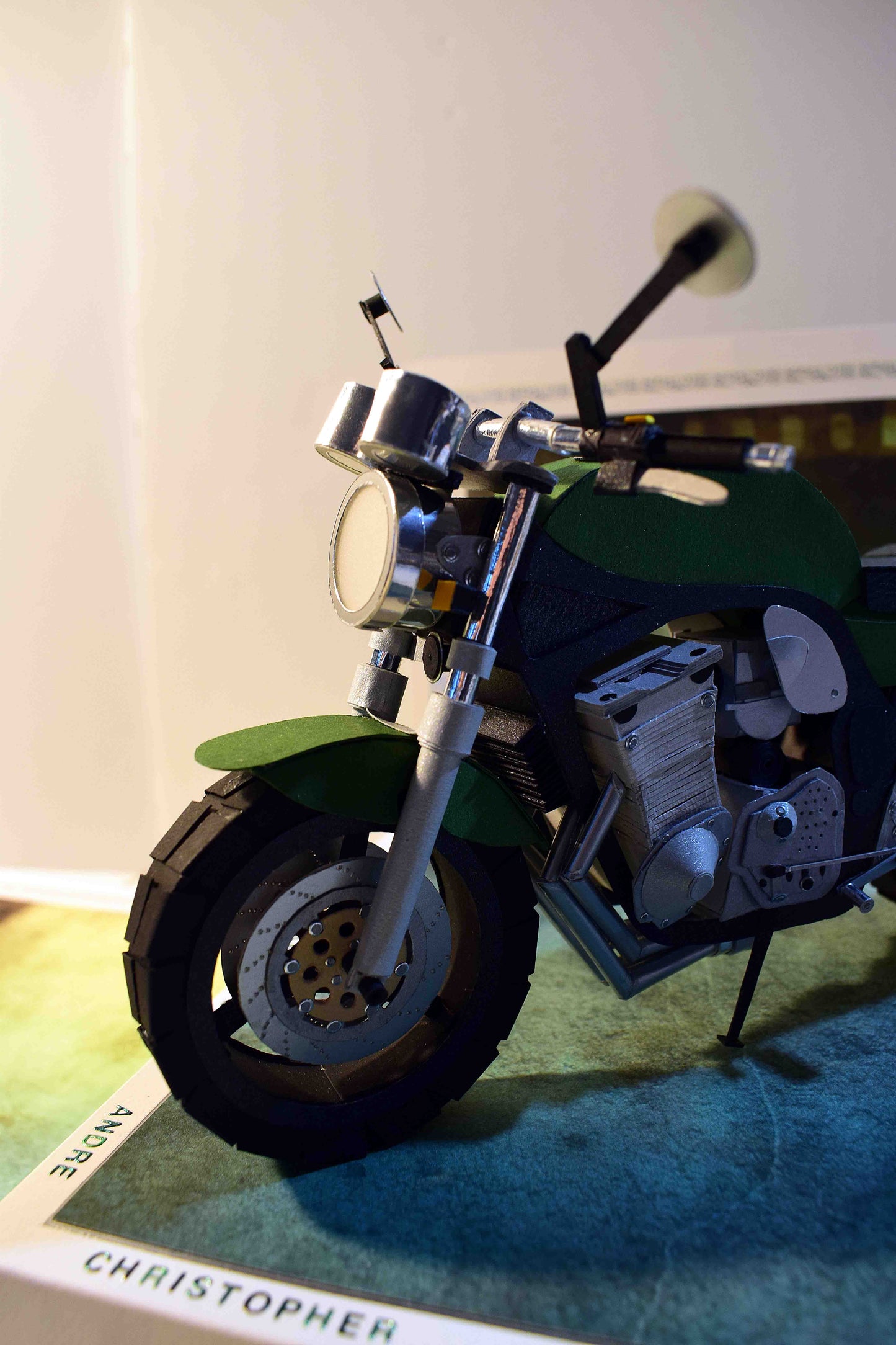 Boite Surprise, maquette de moto Suzuki Bandit 600N de 1996