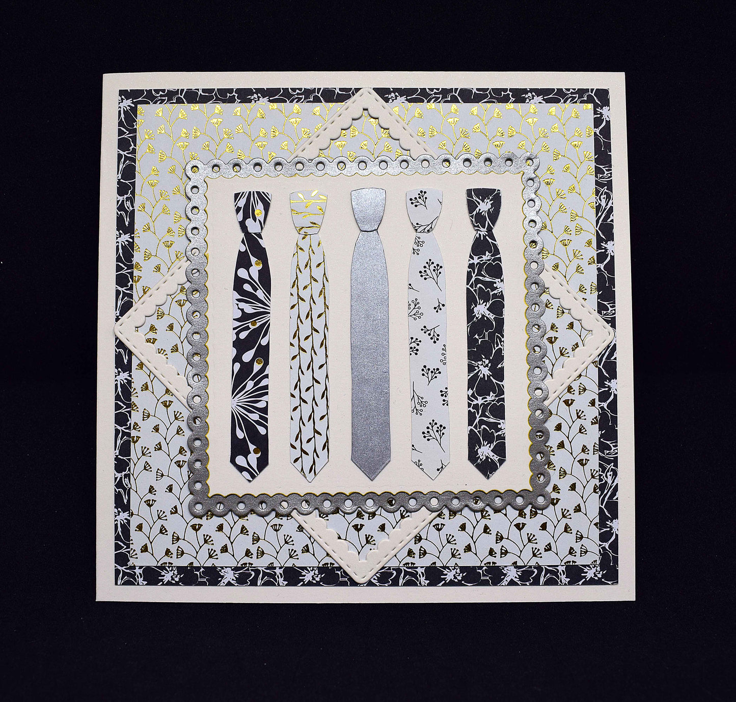 Carte d'anniversaire homme en relief - Carte motif cravates - création personnalisable