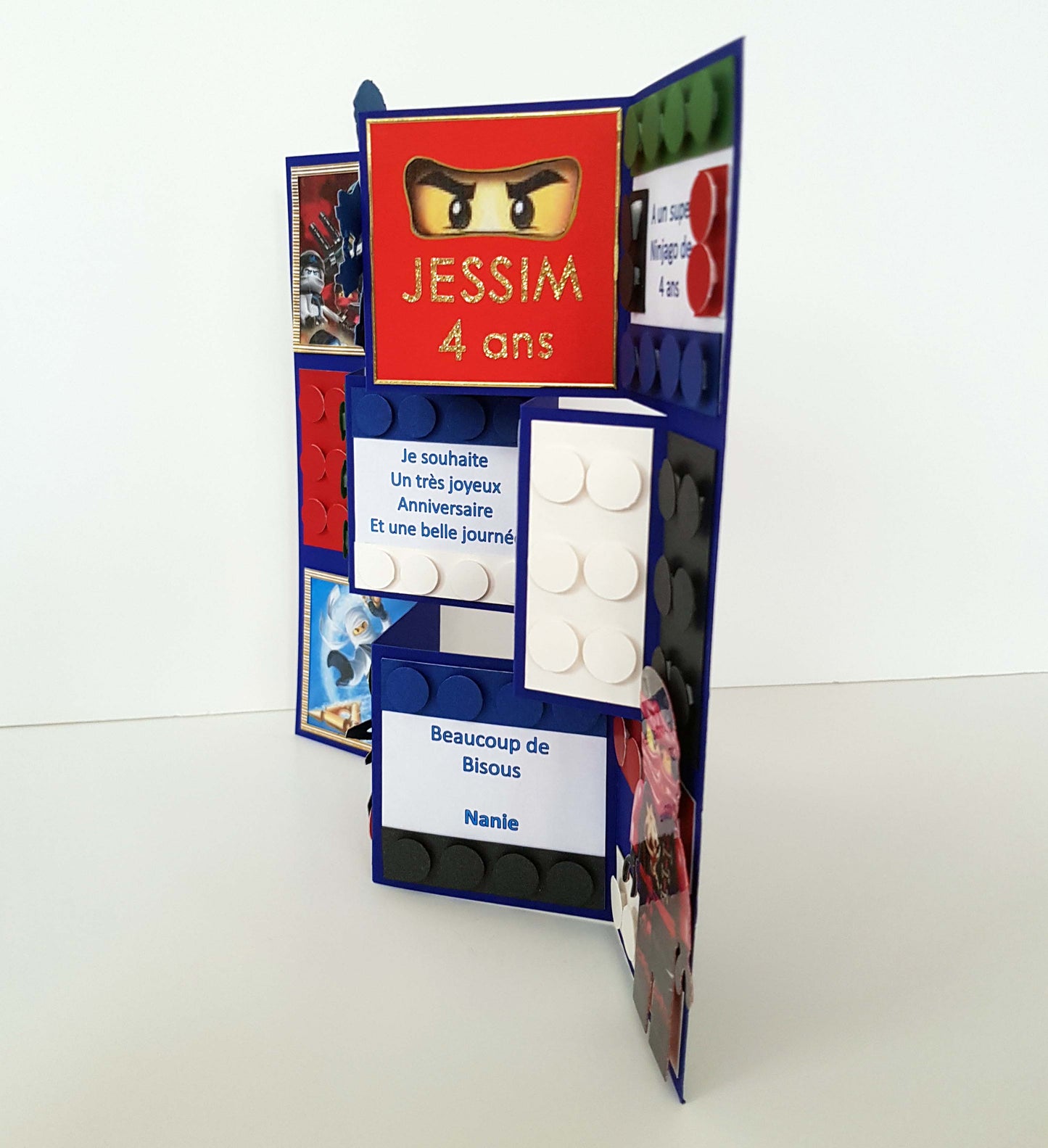 Carte d'anniversaire motif Ninjago lego