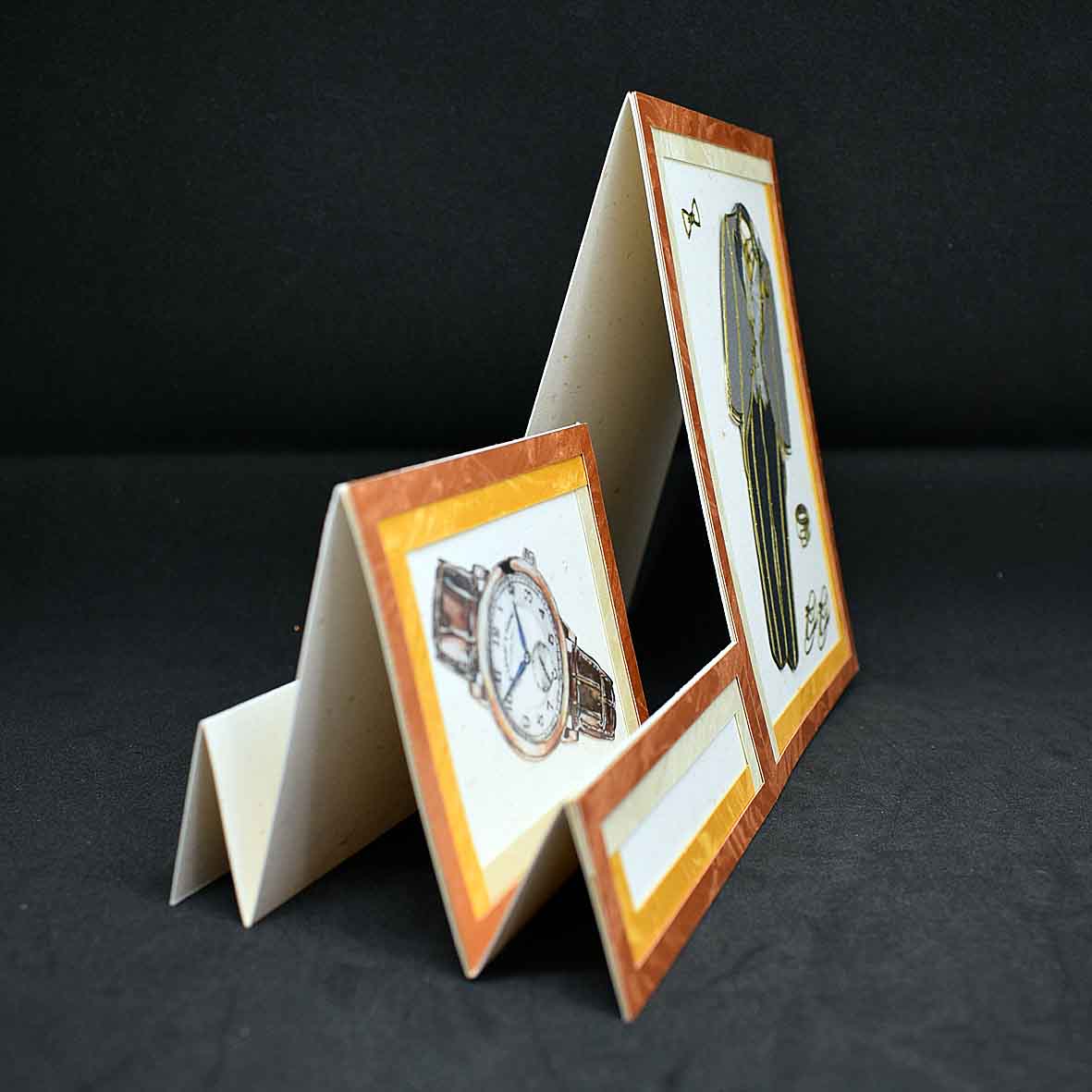 Carte pour anniversaire homme, motif costume en stickers et  montre imprimé