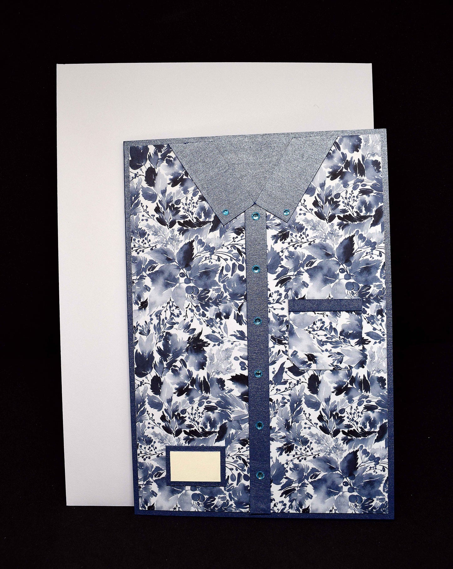 Carte pour anniversaire pour homme motis chemise bleue à fleurs