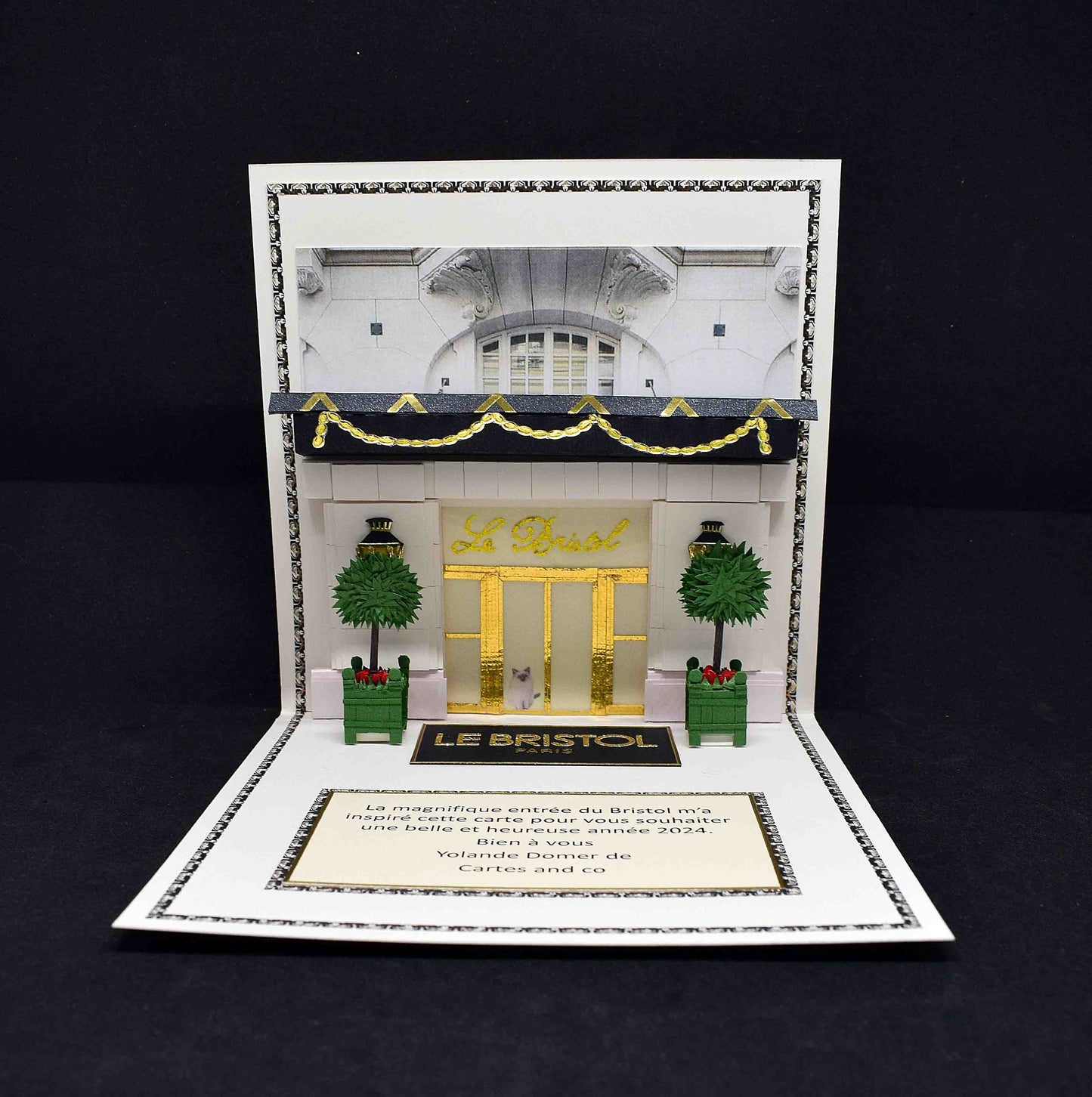 Carte de voeux en pop up  motifsentrée du palace "le Bristol"