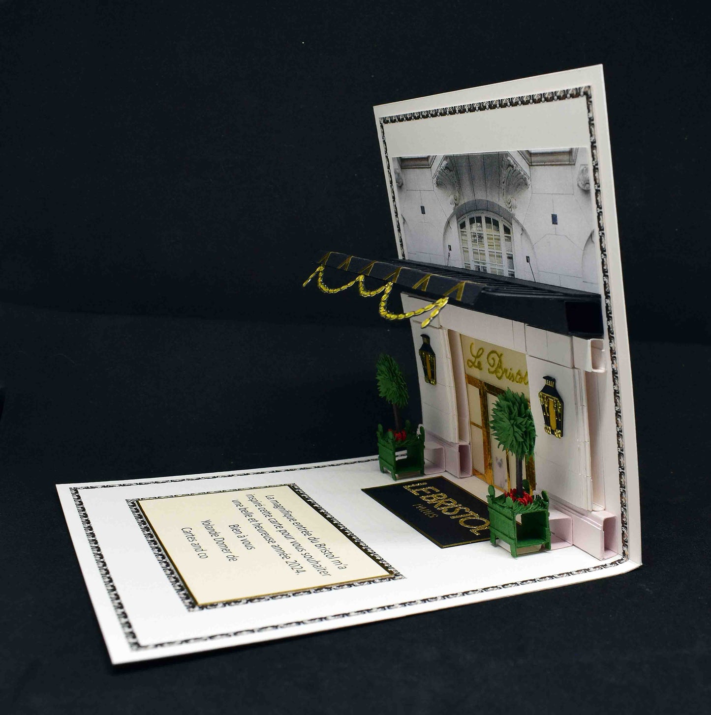 Carte de voeux en pop up  motifsentrée du palace "le Bristol"