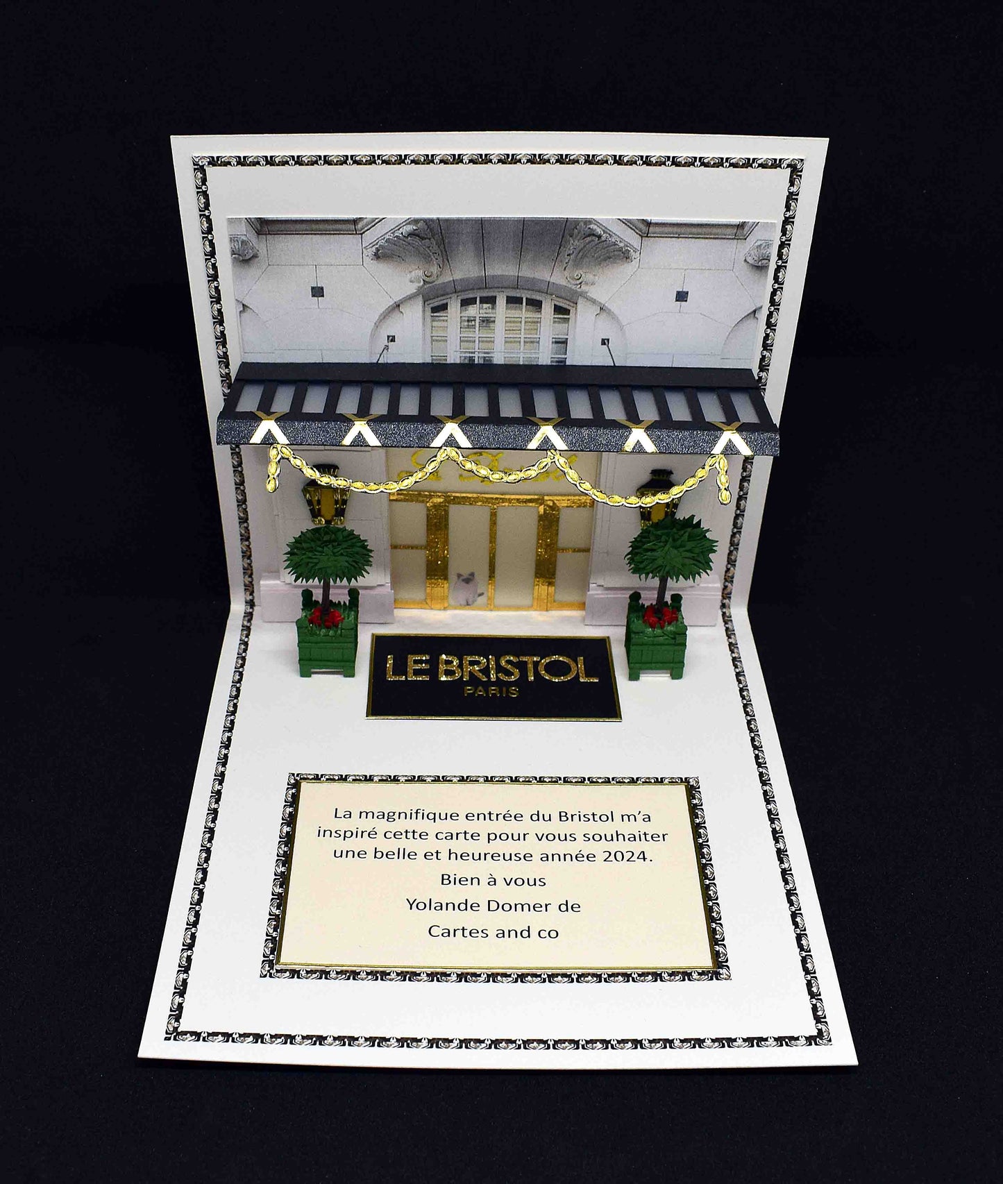 Carte de voeux en pop up  motifsentrée du palace "le Bristol"