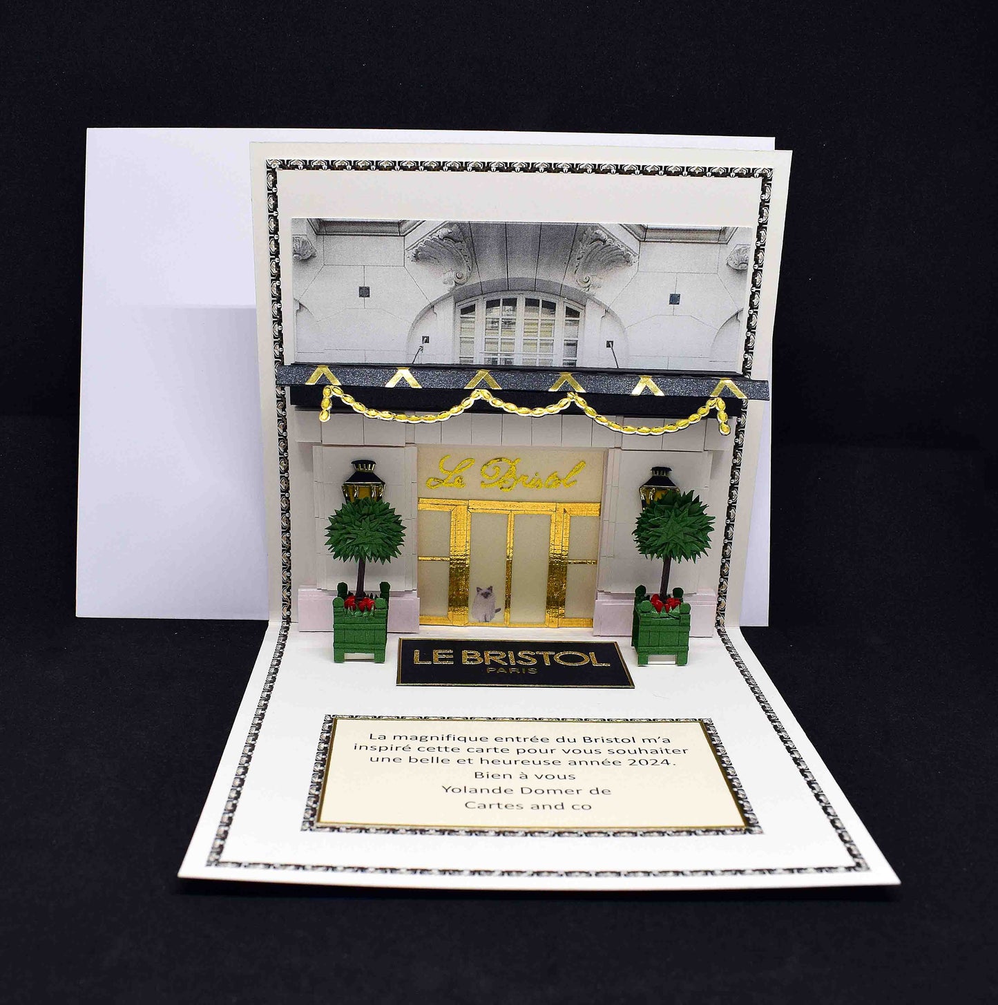 Carte de voeux en pop up  motifsentrée du palace "le Bristol"