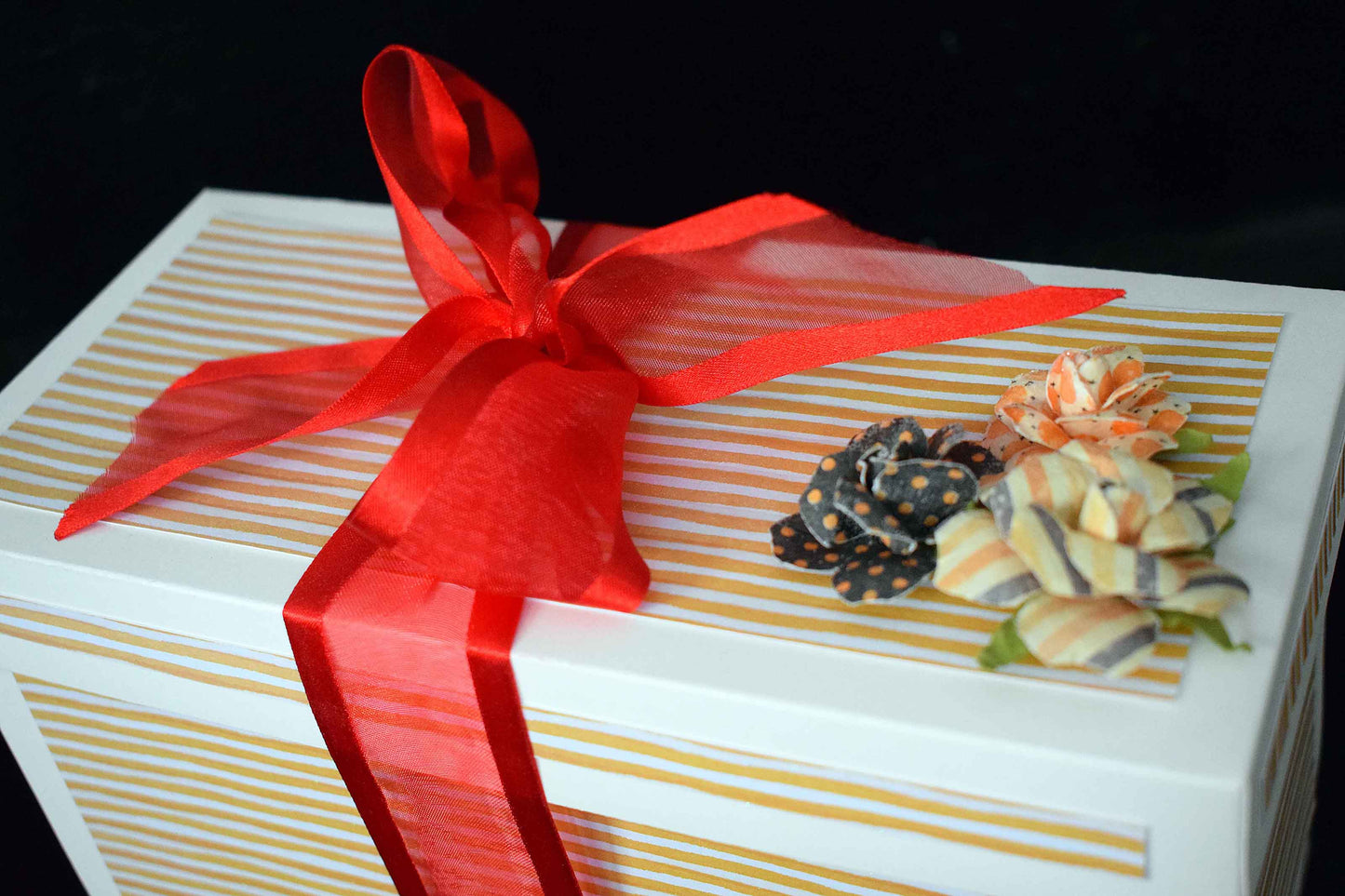 Boite cadeau de Noël "Rennes et traineau du Père Noël"