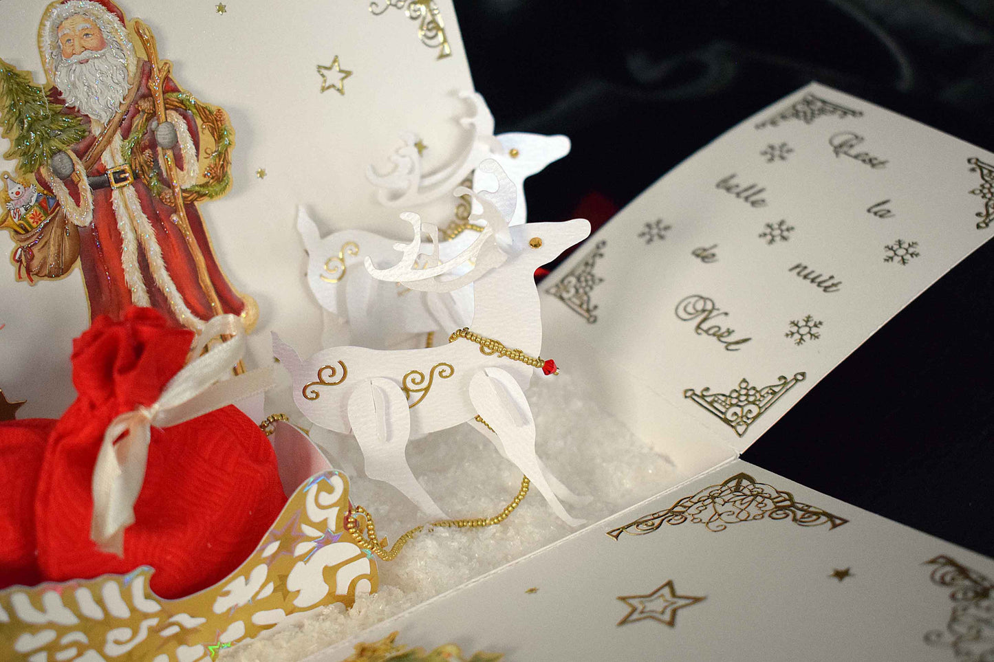 Boite cadeau de Noël "Rennes et traineau du Père Noël"