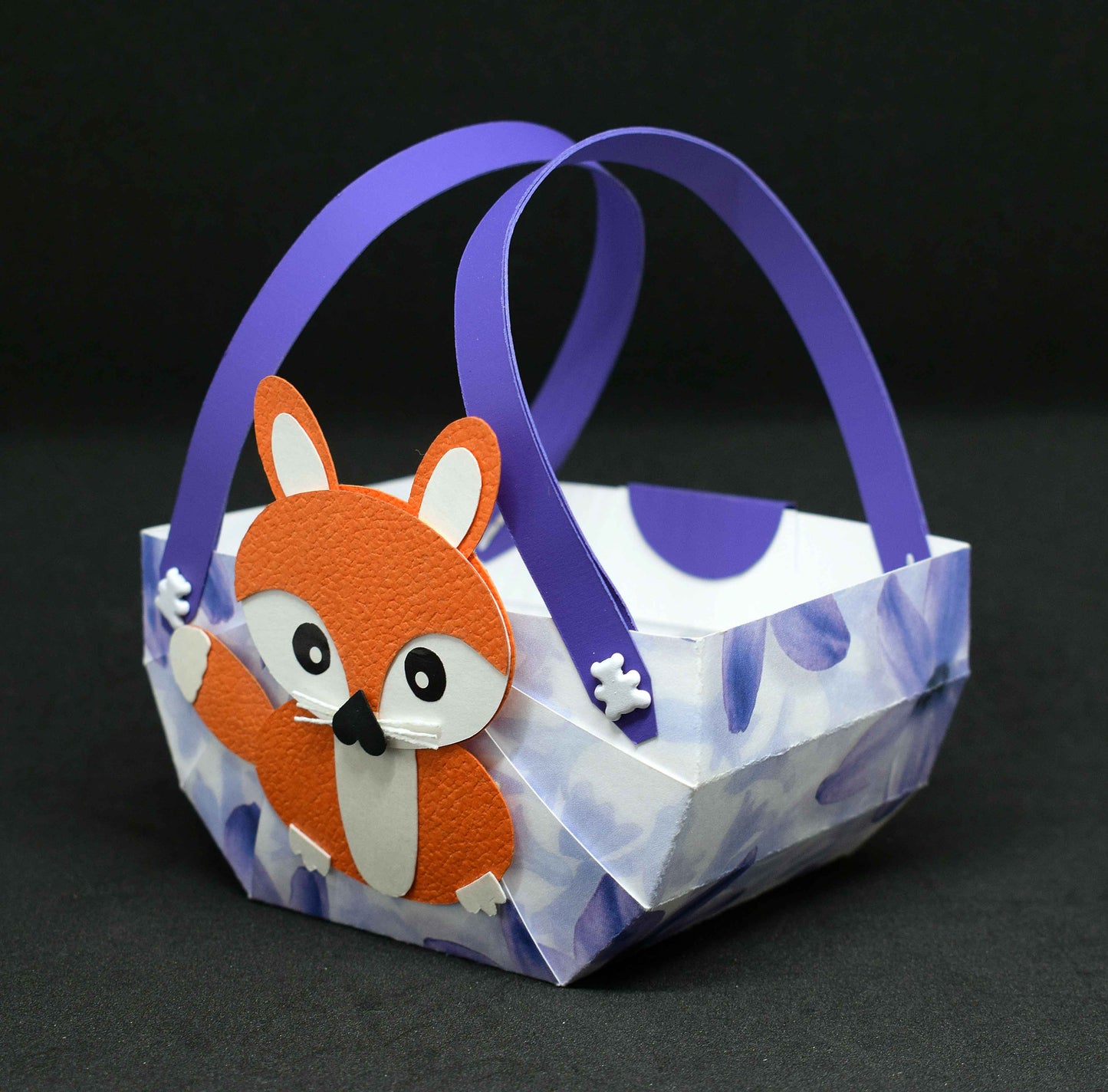 Petit panier en papier et relief pour friandise "renard"