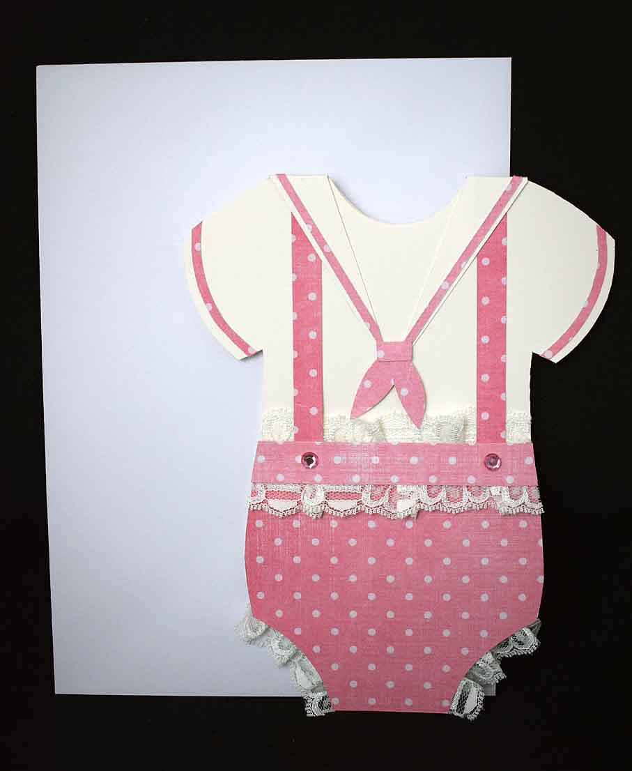 carte de naissance, body blanc et rose à pois blancs et dentelle