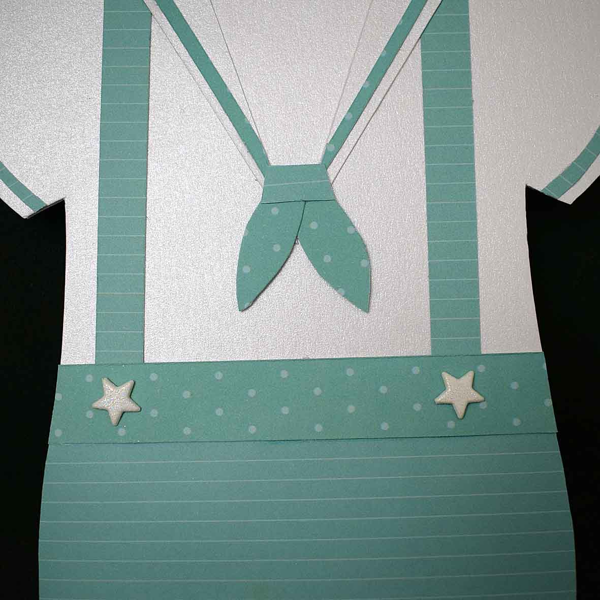 Carte d'anniversaire en forme de body vert -  Carte bébé 3D faite main