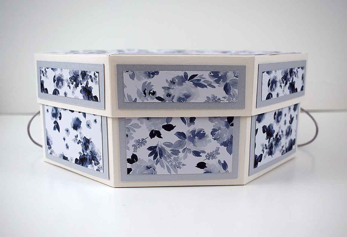 Boite à chapeau, chapeau boite surprise aux fleurs