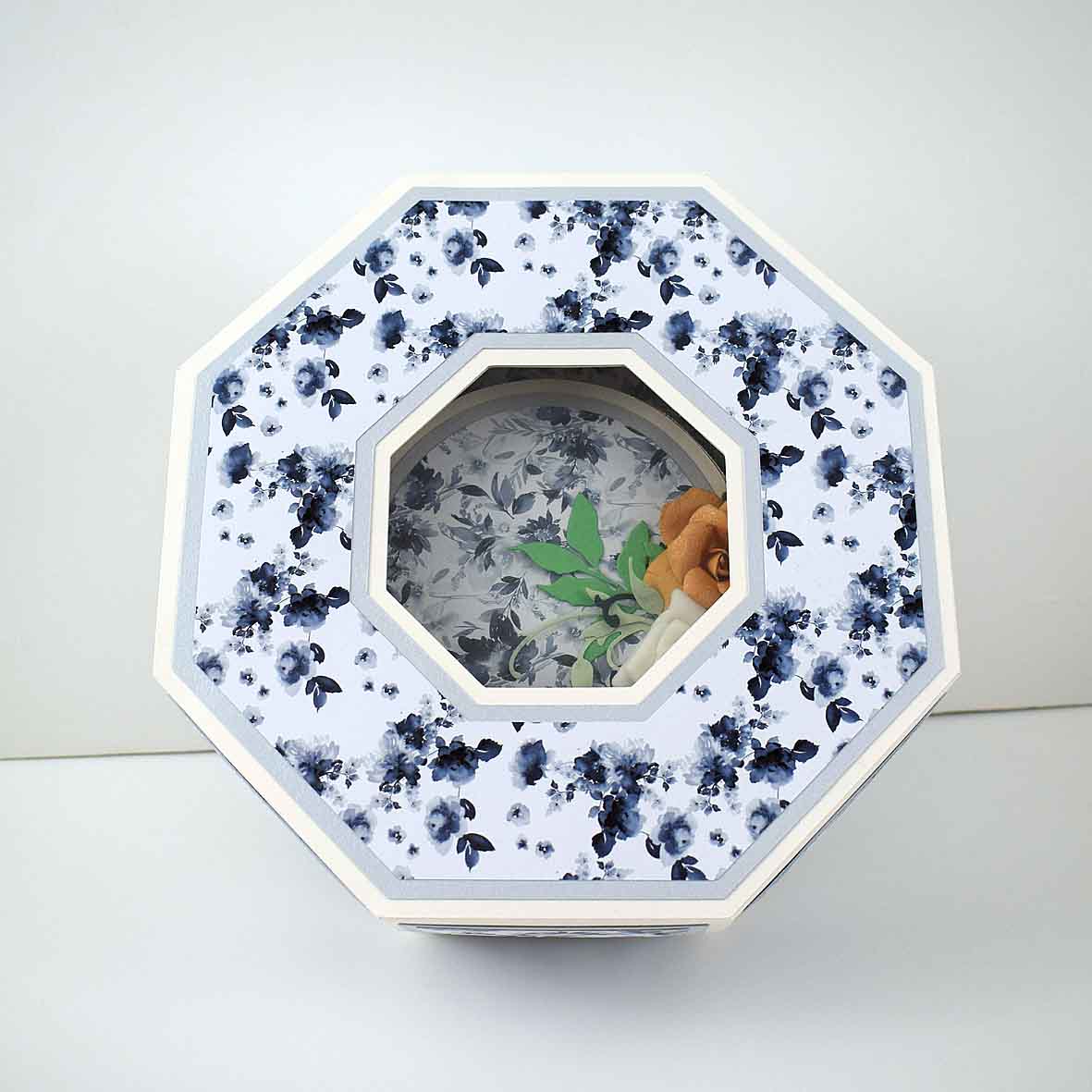 Boite à chapeau, chapeau boite surprise aux fleurs