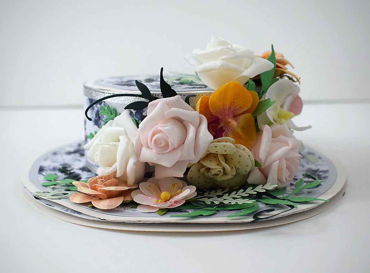 Boite à chapeau, chapeau boite surprise aux fleurs