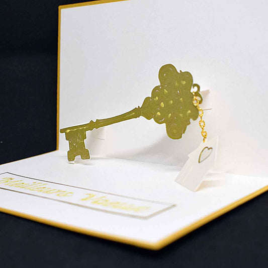 Carte de voeux en pop up, clé dorée