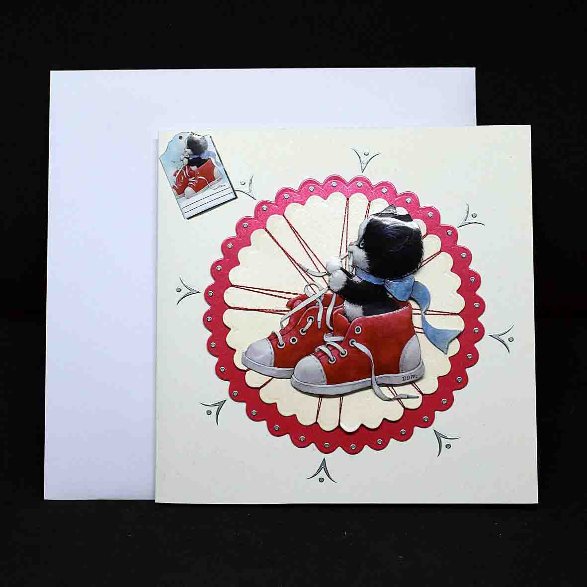 Carte pour anniversaire en 3D  aux motifs chats dans chaussures