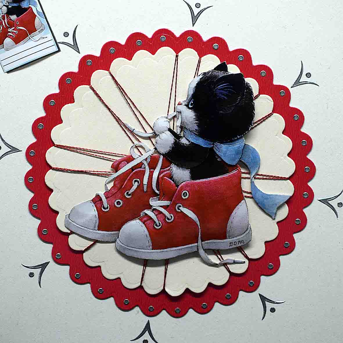 Carte pour anniversaire en 3D  aux motifs chats dans chaussures