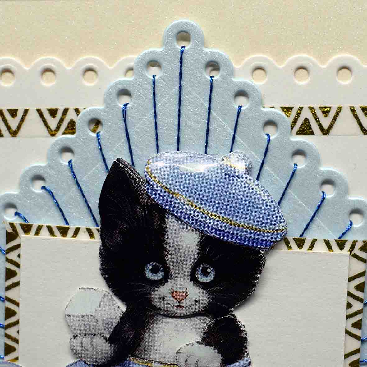 Carte pour anniversaire en 3D  aux motifs chats dans théière