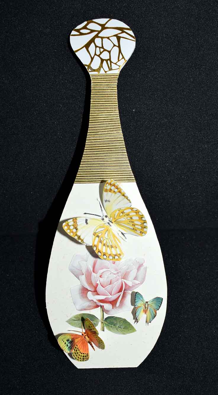 Carte pour diverses fêtes , forme Parfum "j'adore" les papillons