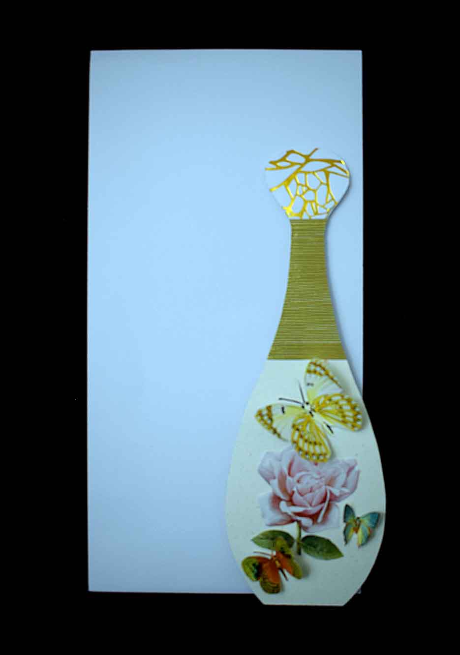 Carte pour diverses fêtes , forme Parfum "j'adore" les papillons