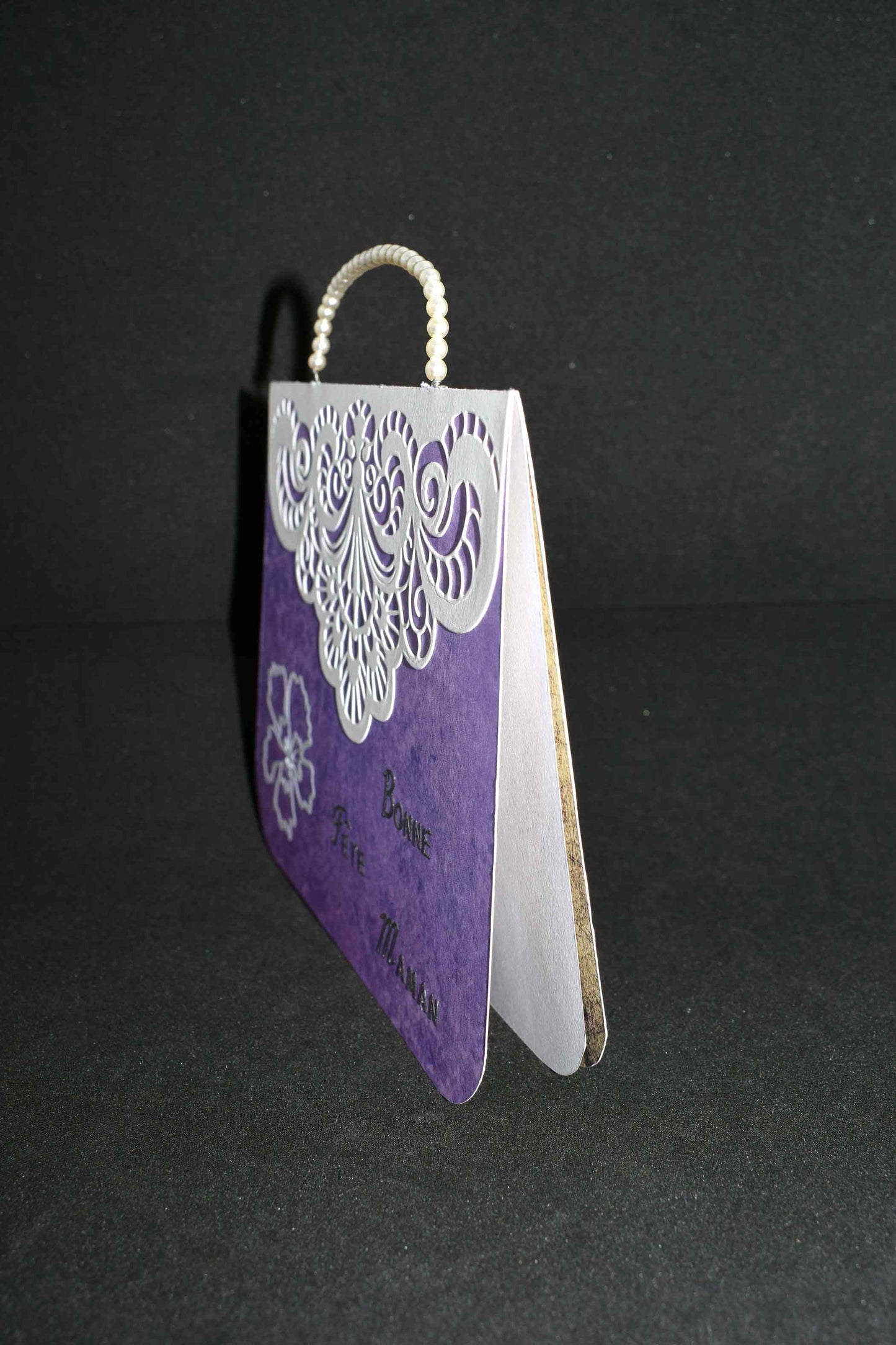 Carte Fête des Mères originale en forme de sac - création artisanale élégante