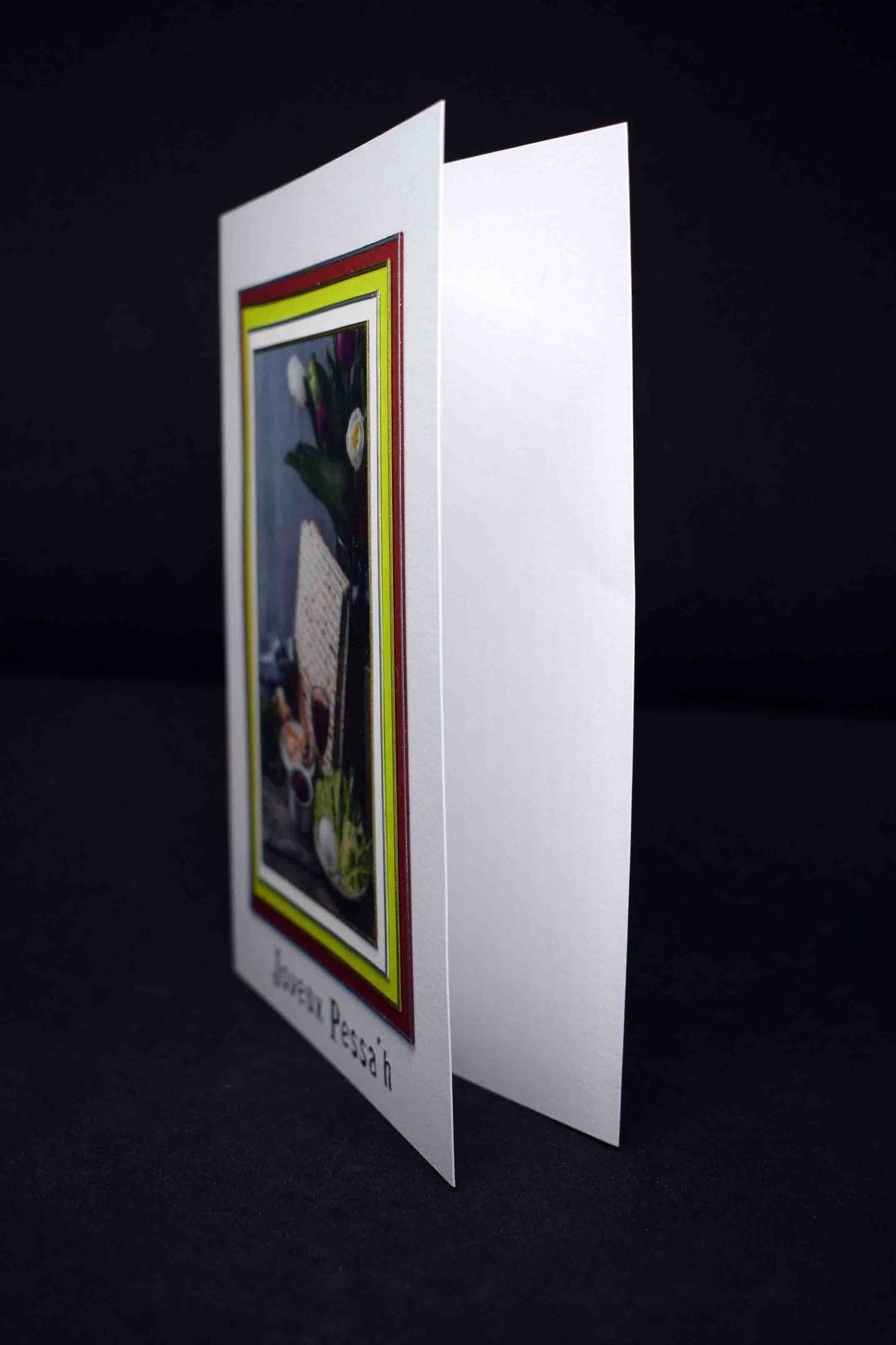 Carte pour fêtes juives, Joyeux Pessa'h, motifs pain azyme, oeuf dur.......
