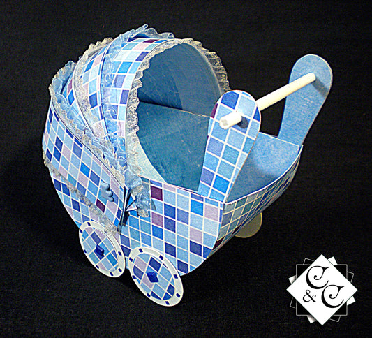 Coffret naissance bébé avec landau à carreaux en relief – Boite cadeau artisanale élégante