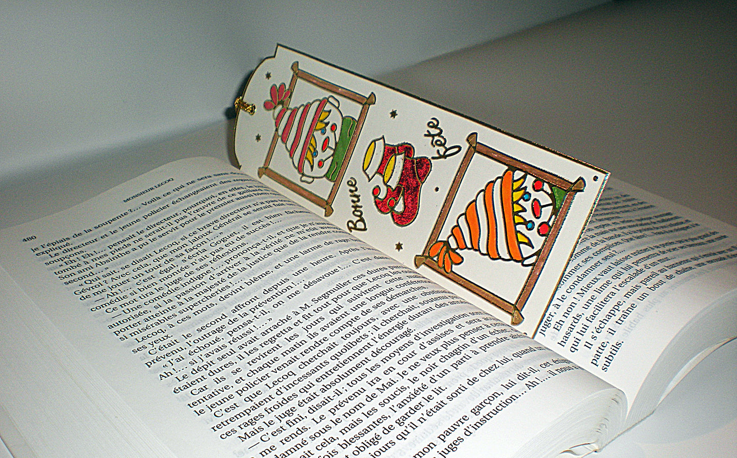 Marque page en papier "lutins"