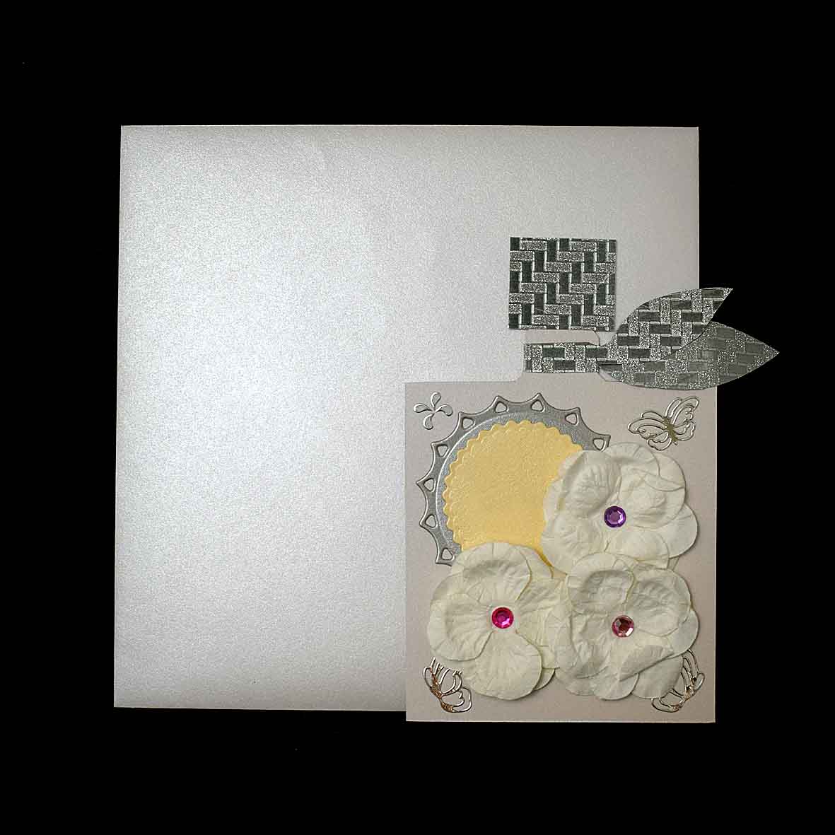 Carte pour diverses fêtes , forme parfum "la vie est belle" aux fleurs