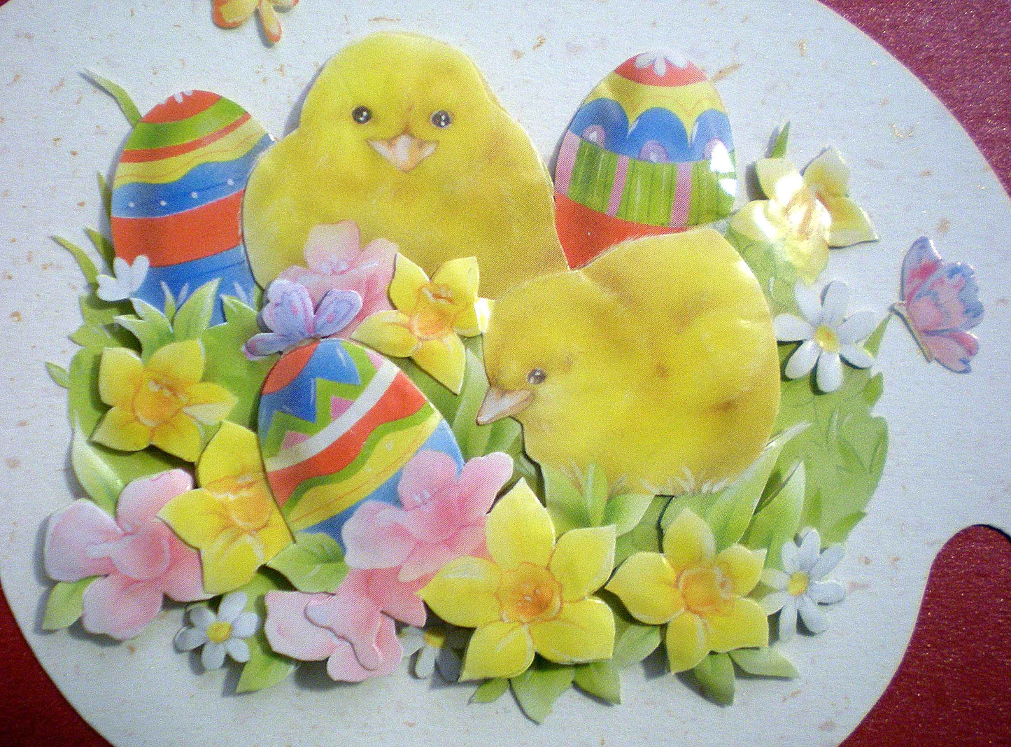 Carte de Pâques en relief rouge, forme poule, 3D poussins et oeufs