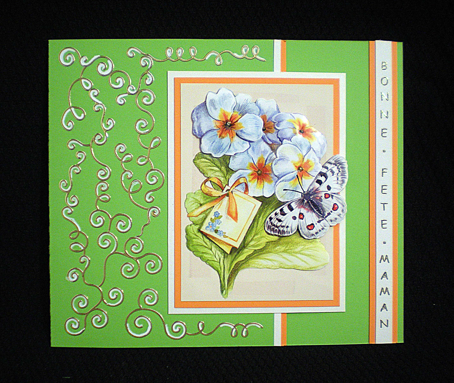 Carte Fête des Mères en 3D fleurs et papillon - création artisanale unique et élégante