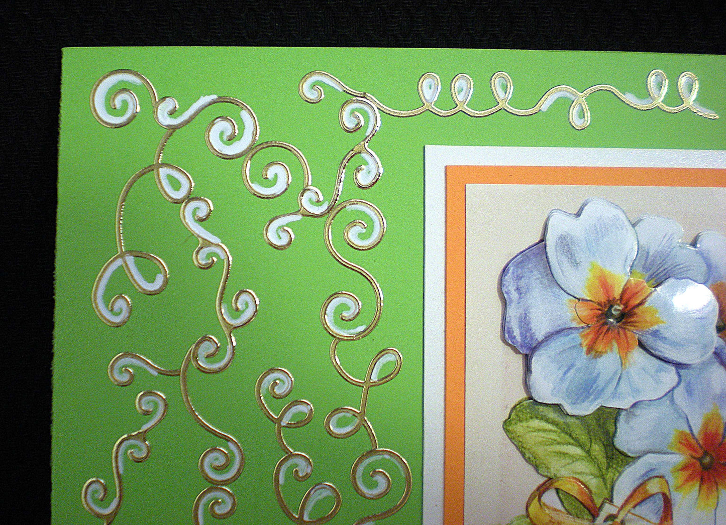 Carte Fête des Mères en 3D fleurs et papillon - création artisanale unique et élégante