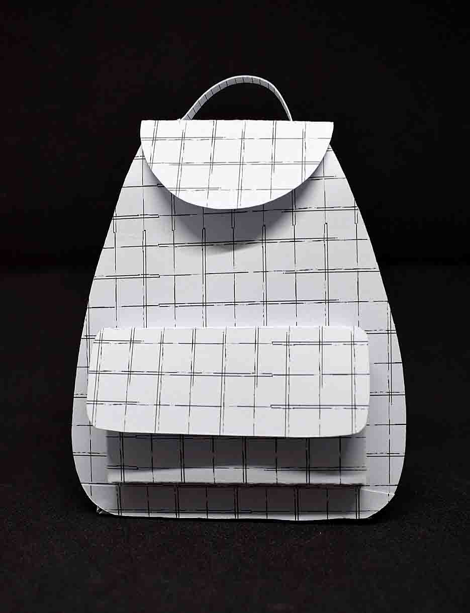 Petit sac à cadeau artisanal blanc à rayures noires - boite surprise élégante personnalisable