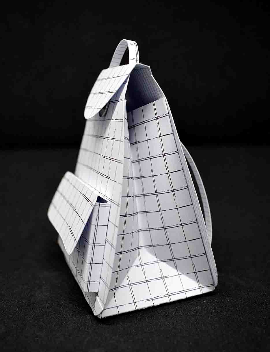 Petit sac à cadeau artisanal blanc à rayures noires - boite surprise élégante personnalisable